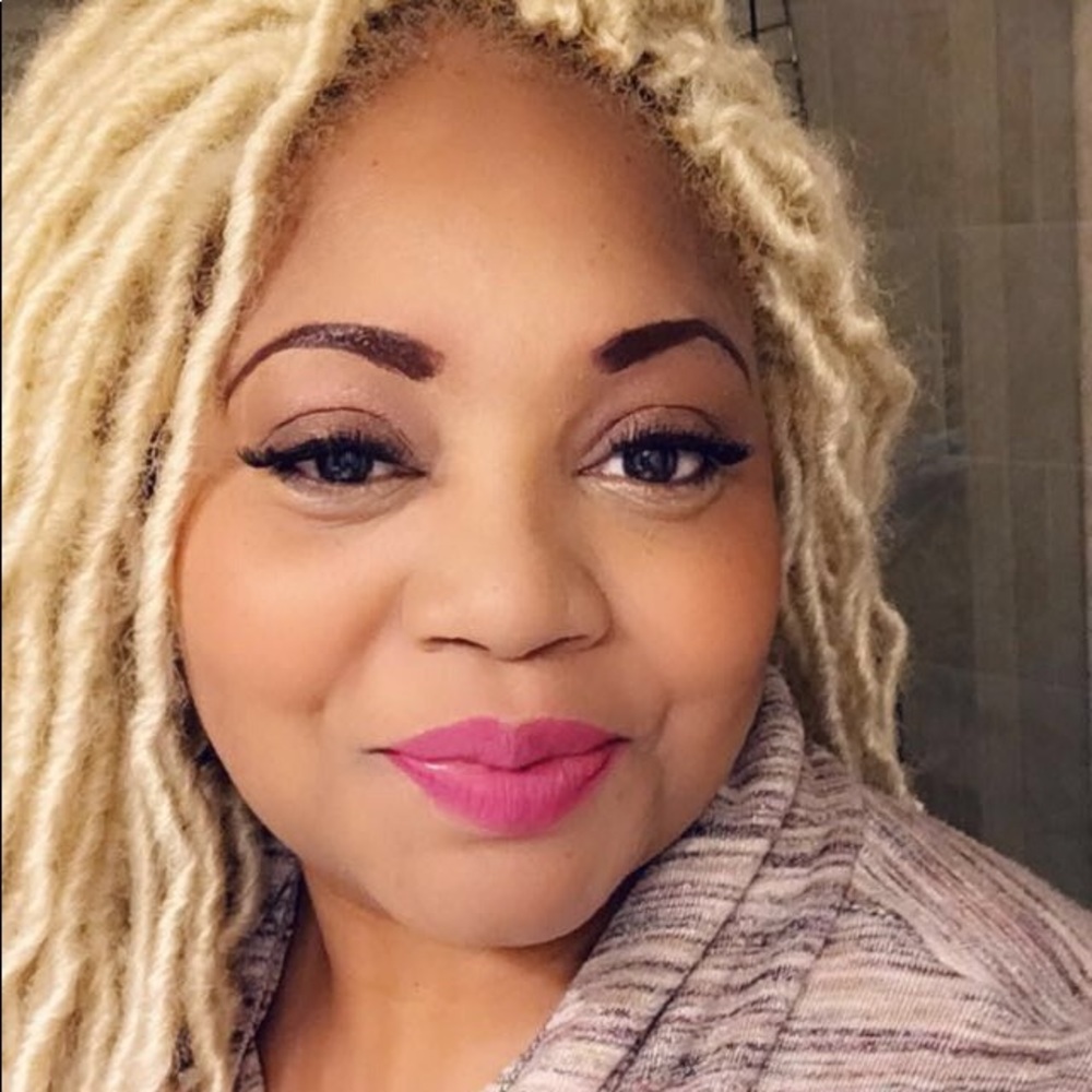 Meet your Posher, Tweety